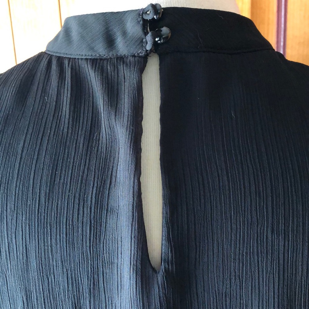 🖤 Blouse 🖤 - Picture 6 of 7